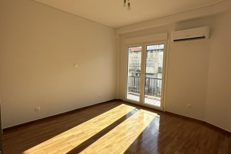 Κατοικία επί της οδού Λ. Αλεξάνδρας
